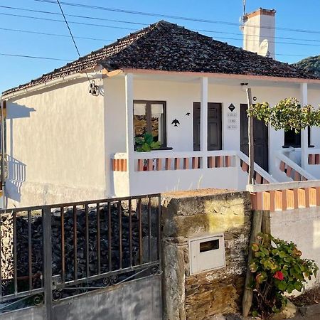 My Grandmas A Casa Das Avos Vale de Figueira Экстерьер фото